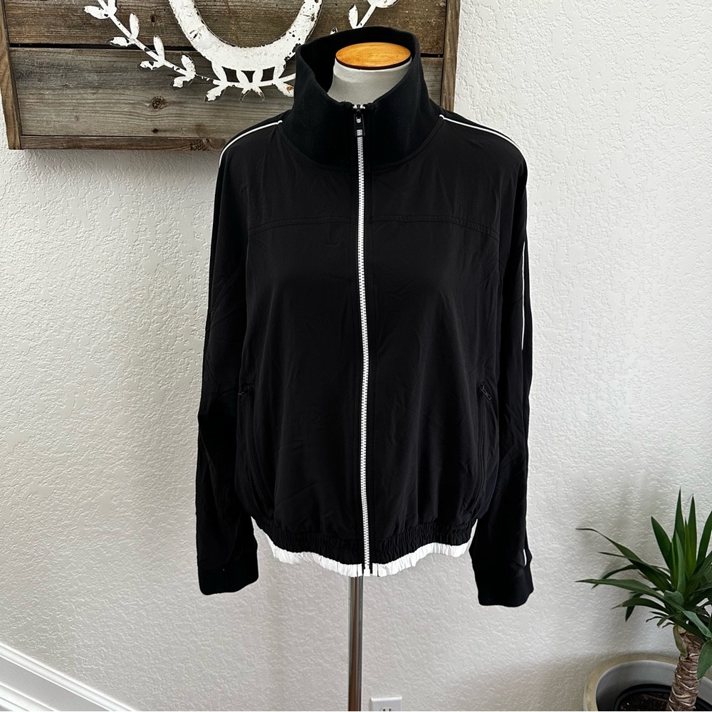 Athleta Brooklyn black white full zip‎ mesh lined track jacket ladies size XL